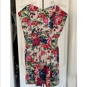 NWOT FLORAL ROMPER